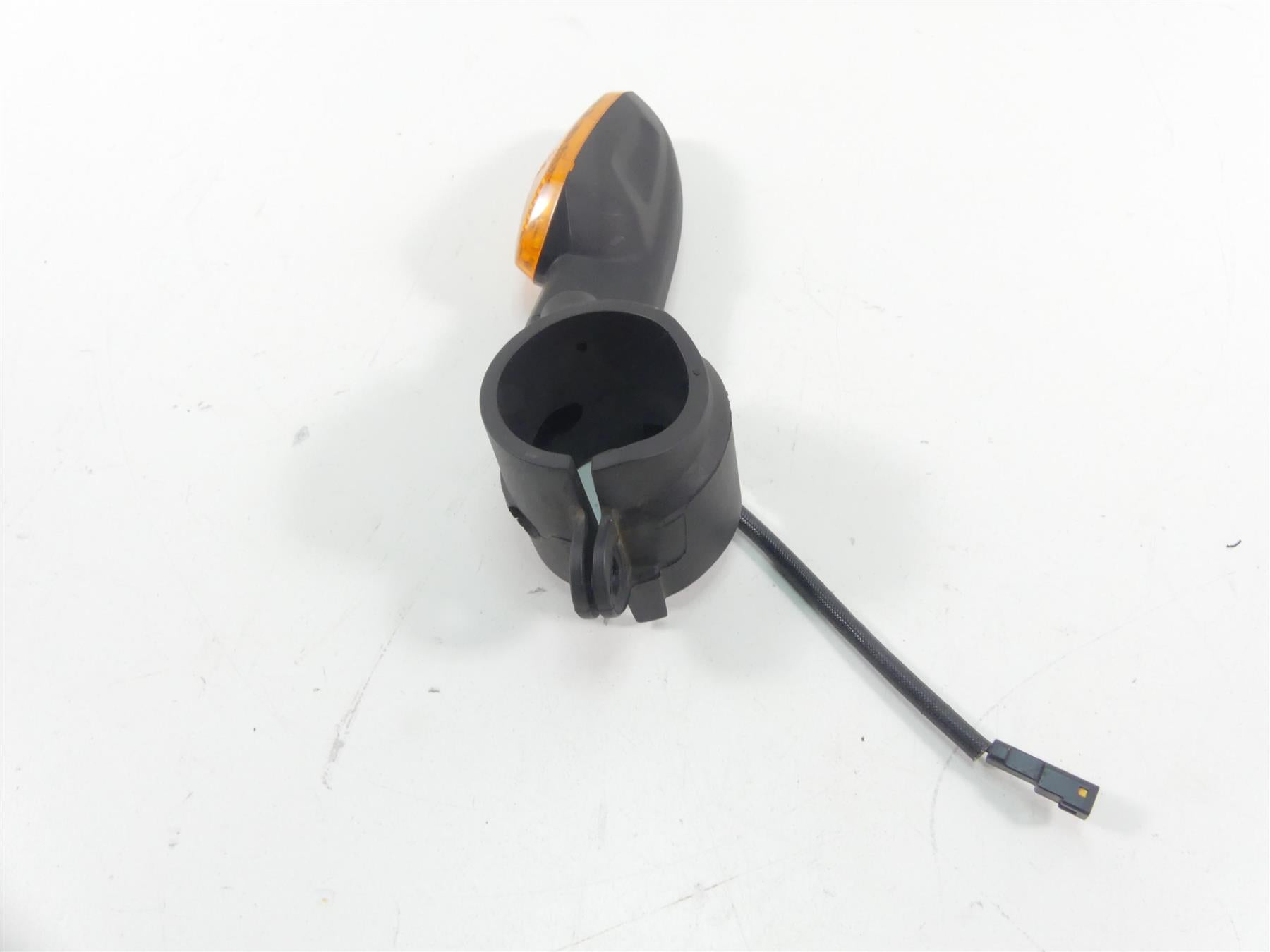 2022 Indian FTR1200 S Left Front Blinker Turn Signal Indicator + Wiring 2414784 {{ shop.shopifyCountryName }} - Mototech271