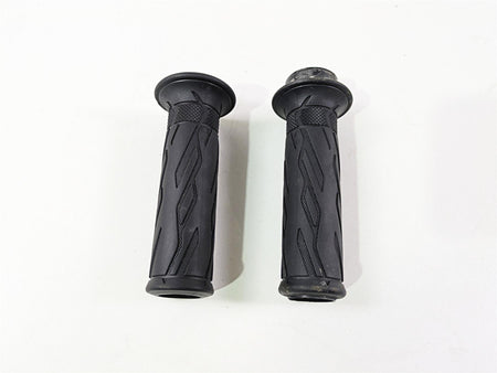 2023 Suzuki GSX1300 RR Hayabusa Left Right Handle Bar Grip Set 57110-21H02 {{ shop.shopifyCountryName }} - Mototech271