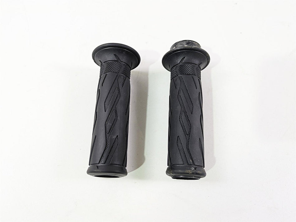 2023 Suzuki GSX1300 RR Hayabusa Left Right Handle Bar Grip Set 57110-21H02 {{ shop.shopifyCountryName }} - Mototech271