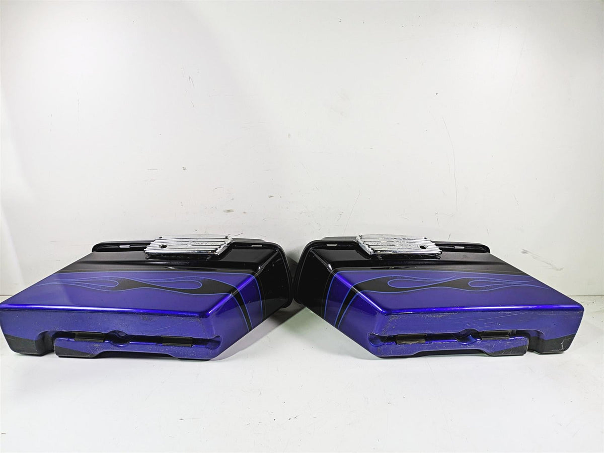 2011 Harley Touring FLHTCUSE CVO E-Glide Saddlebag Set 91171-07 L 91190-07 {{ shop.shopifyCountryName }} - Mototech271