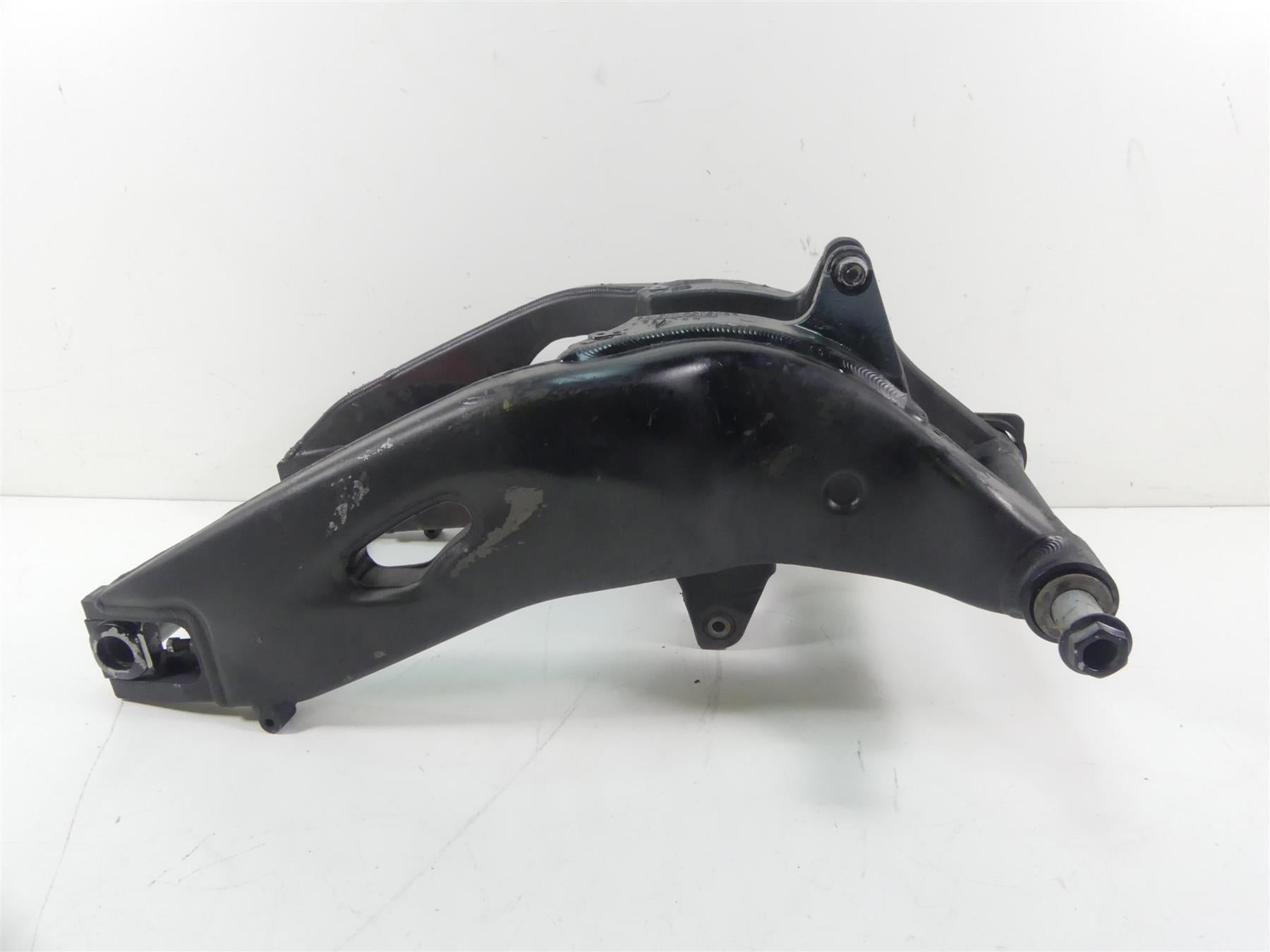 2018 Honda CBR1000 RR SC77 Straight Rear Swingarm Swing Arm + Axle 52200-MKF-D40 {{ shop.shopifyCountryName }} - Mototech271