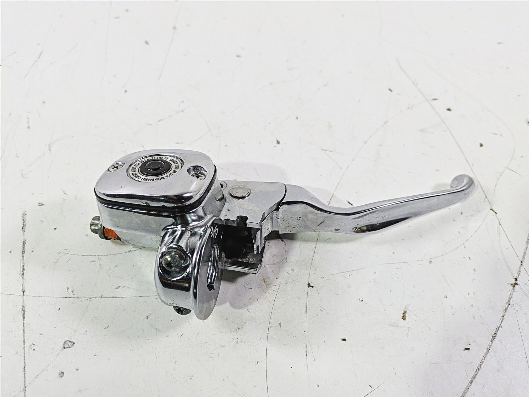 2007 Harley FXDWG Dyna Wide Glide Front Brake Master Cylinder 9/16 45029-11D {{ shop.shopifyCountryName }} - Mototech271