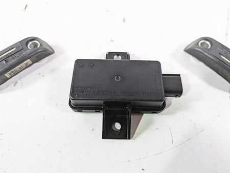 2016 BMW R1200GS GSW K50 Rdc Sensor & Tire Sensors 65758546222 65759832031 {{ shop.shopifyCountryName }} - Mototech271
