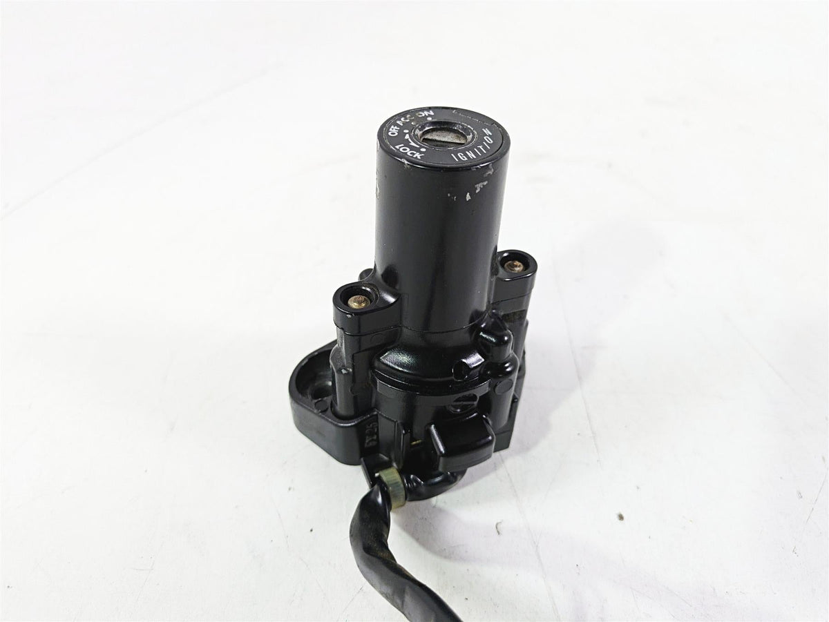 2004 Yamaha XVZ1300 Royal Star Ignition Switch Steering Lock Set 4XY-82501-01-00 {{ shop.shopifyCountryName }} - Mototech271