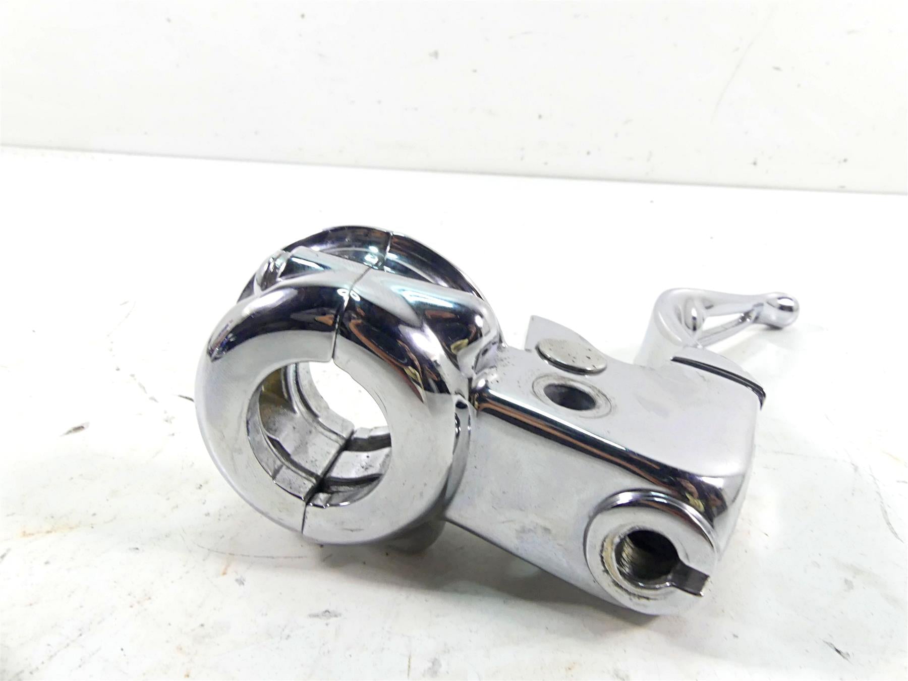 2002 Harley FLSTCI Softail Heritage Chrome Clutch Perch & Lever 38608-96 {{ shop.shopifyCountryName }} - Mototech271