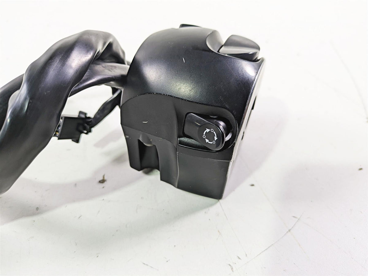 2012 Victory Cross Country Left Hand Turn Signal Control Switch 4012119 {{ shop.shopifyCountryName }} - Mototech271