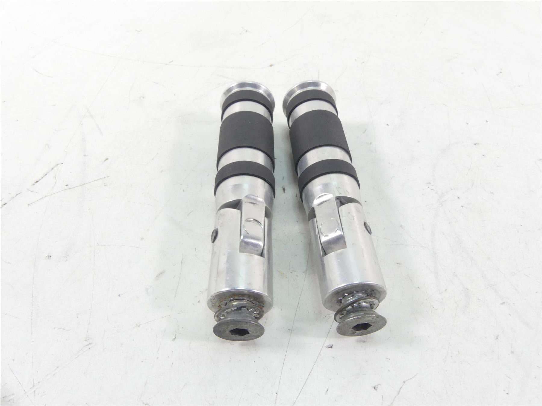 2001 Indian Centennial Scout Rear Aluminum Passenger Footpeg Set 41-060 {{ shop.shopifyCountryName }} - Mototech271