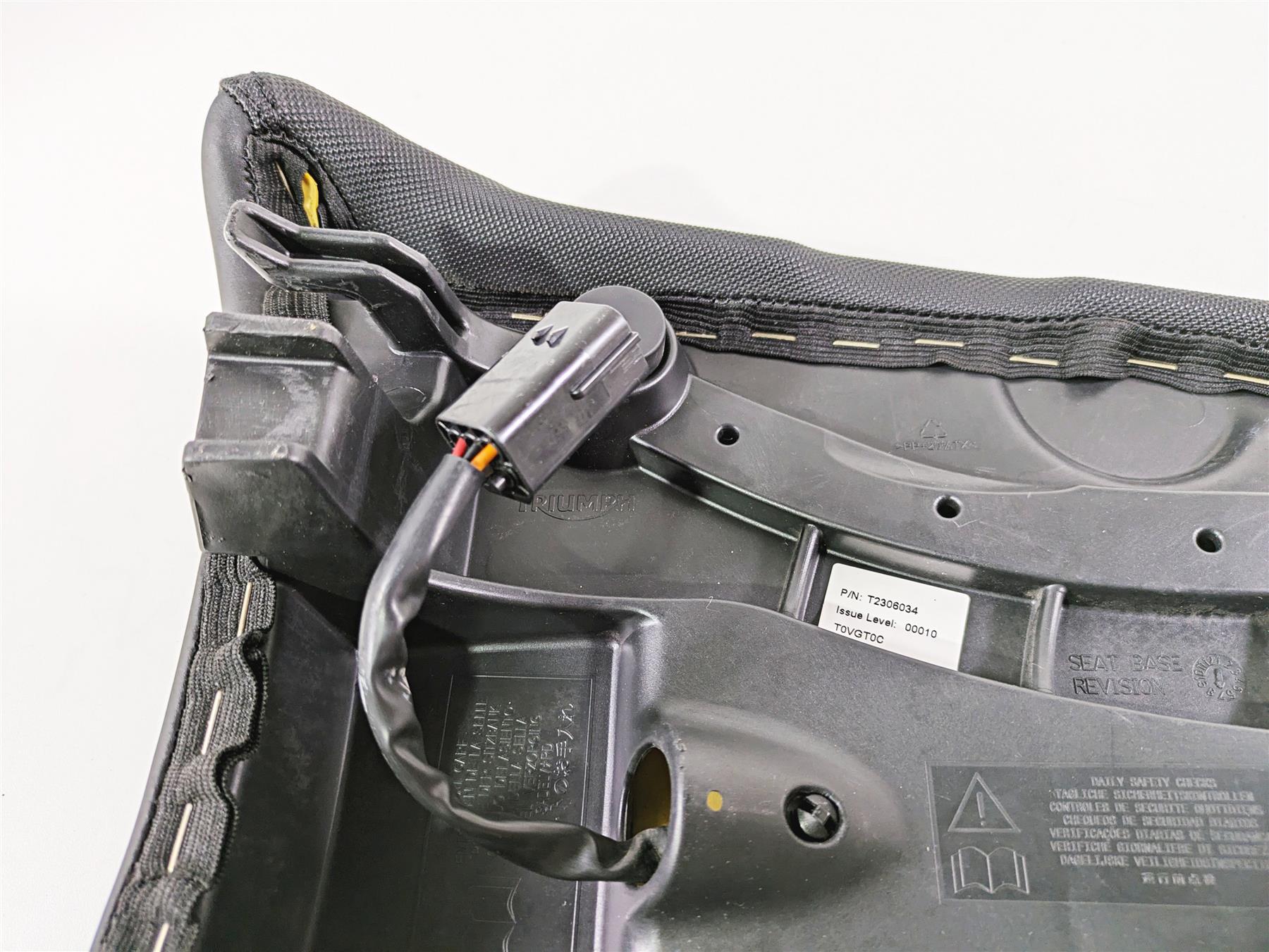 2015 Triumph Tiger Explorer XC Heated Rear Passenger Seat Saddle T2306034 {{ shop.shopifyCountryName }} - Mototech271