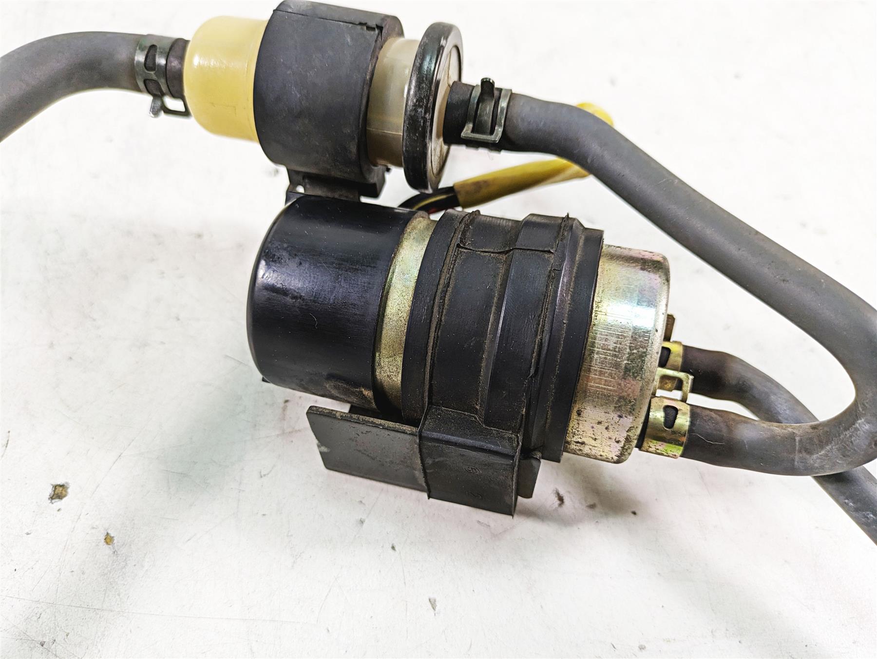 1997 Kawasaki VN1500 Vulcan Fuel Gas Petrol Pump - Tested 49040-1063 {{ shop.shopifyCountryName }} - Mototech271