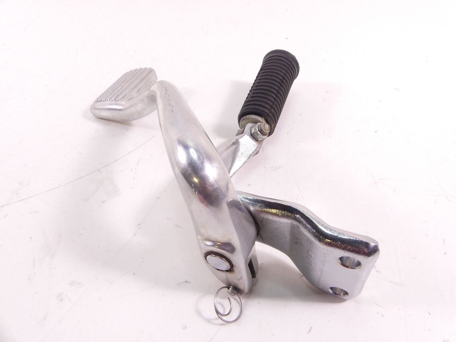 2009 Harley FXDC Dyna Super Glide Right Rider Driver Footpeg Brake Pedal 50649-9 {{ shop.shopifyCountryName }} - Mototech271