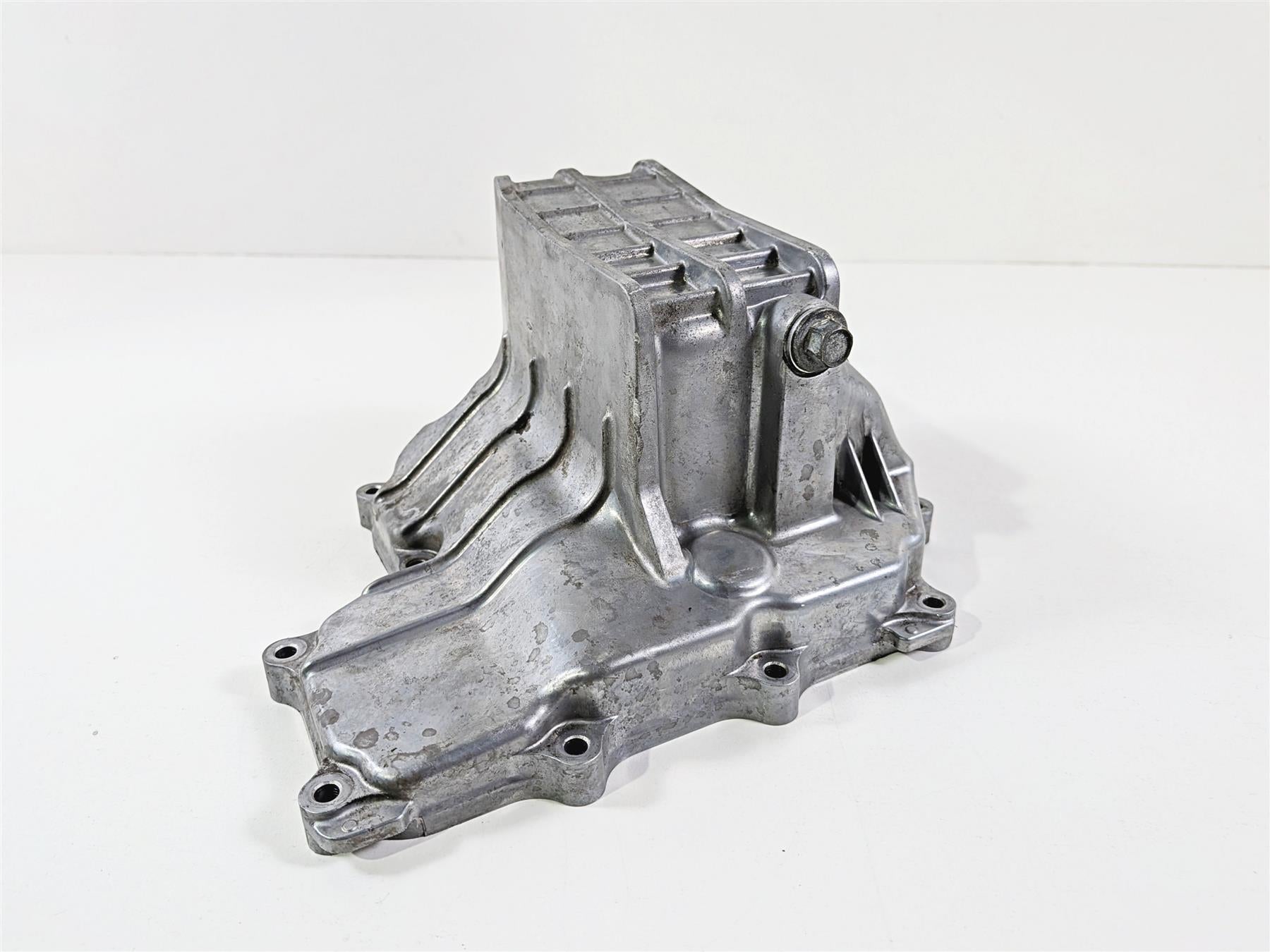 2017 Honda CBR600RR PC40 Oil Pan Lower Engine Case Cover 11210-MFJ-D01 {{ shop.shopifyCountryName }} - Mototech271