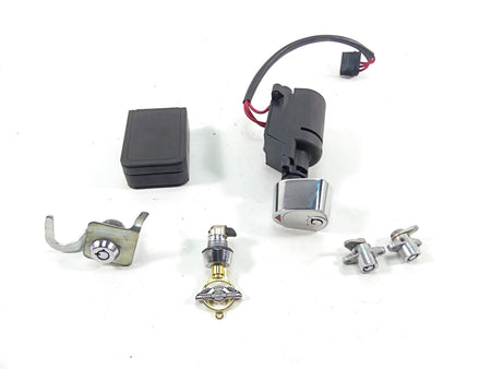 2003 Harley Touring FLHTCI E-Glide 100TH Ignition Switch Key Lock Set 71640-99 {{ shop.shopifyCountryName }} - Mototech271