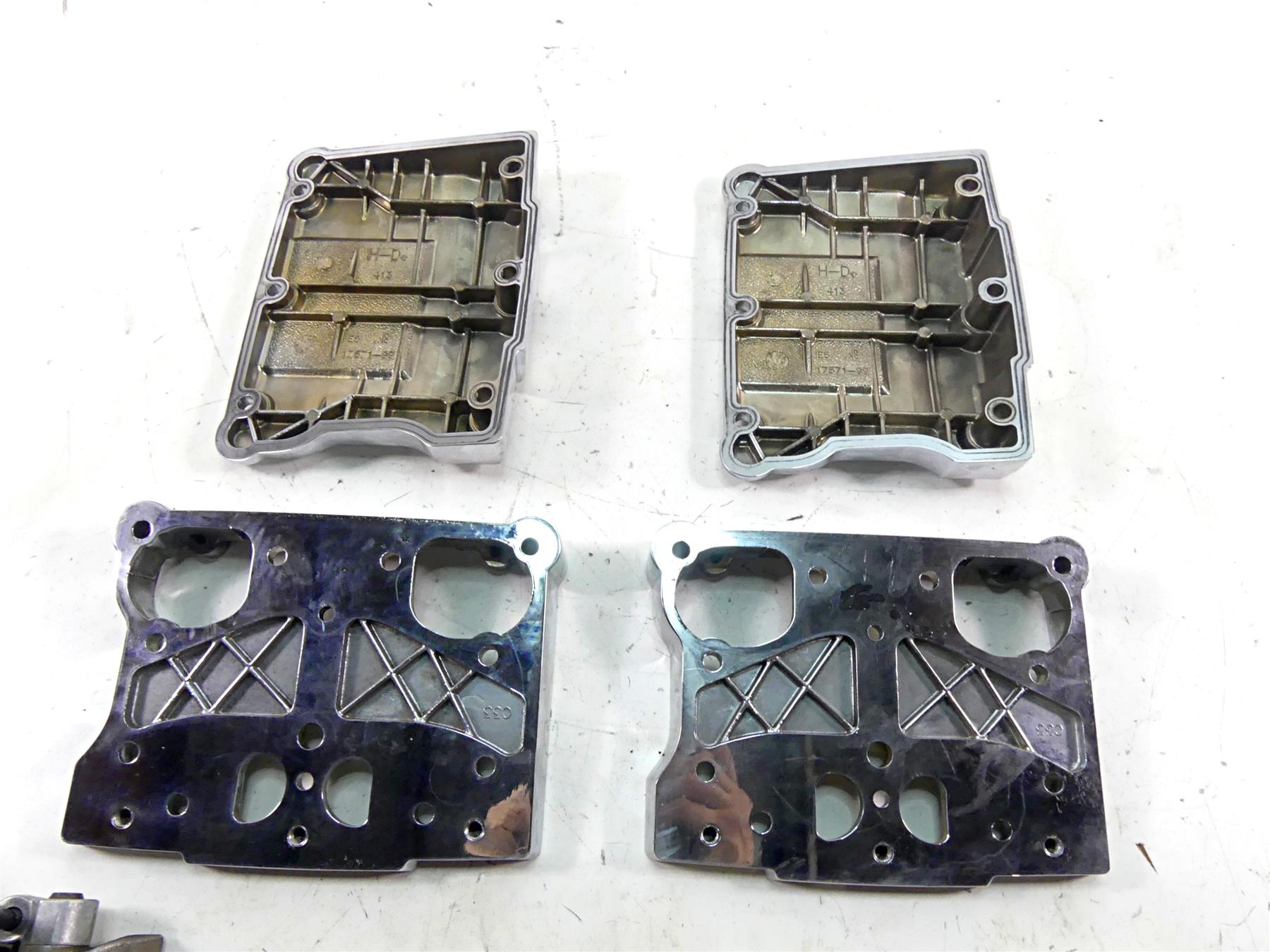 2002 Harley Touring FLHTC Electra Glide Rocker Box Chrome Valve Cover 17543-99 {{ shop.shopifyCountryName }} - Mototech271