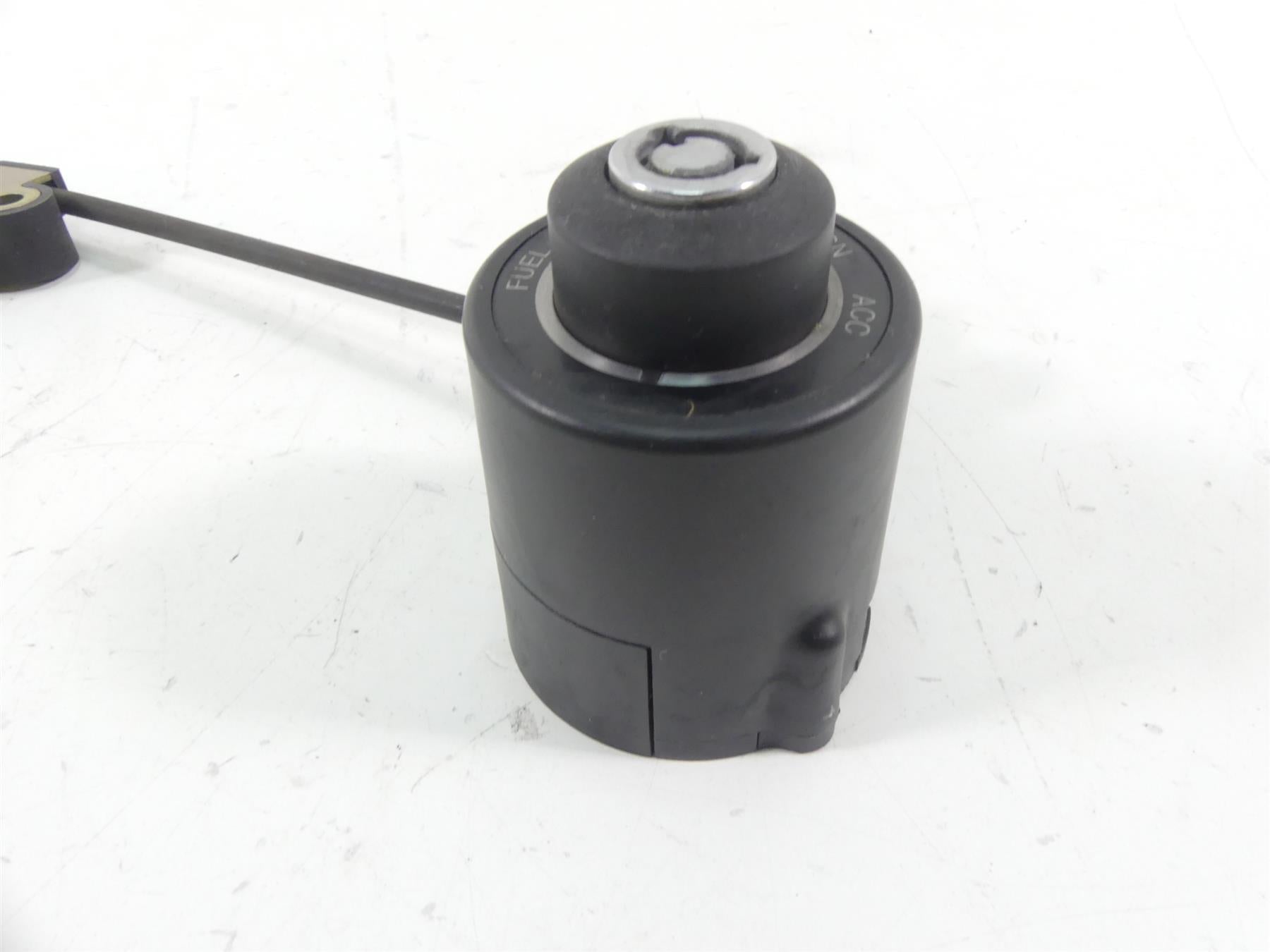 2006 Harley VRSCD Night V Rod Ignition Switch Steering Lock Set - VIN 71403-01 {{ shop.shopifyCountryName }} - Mototech271