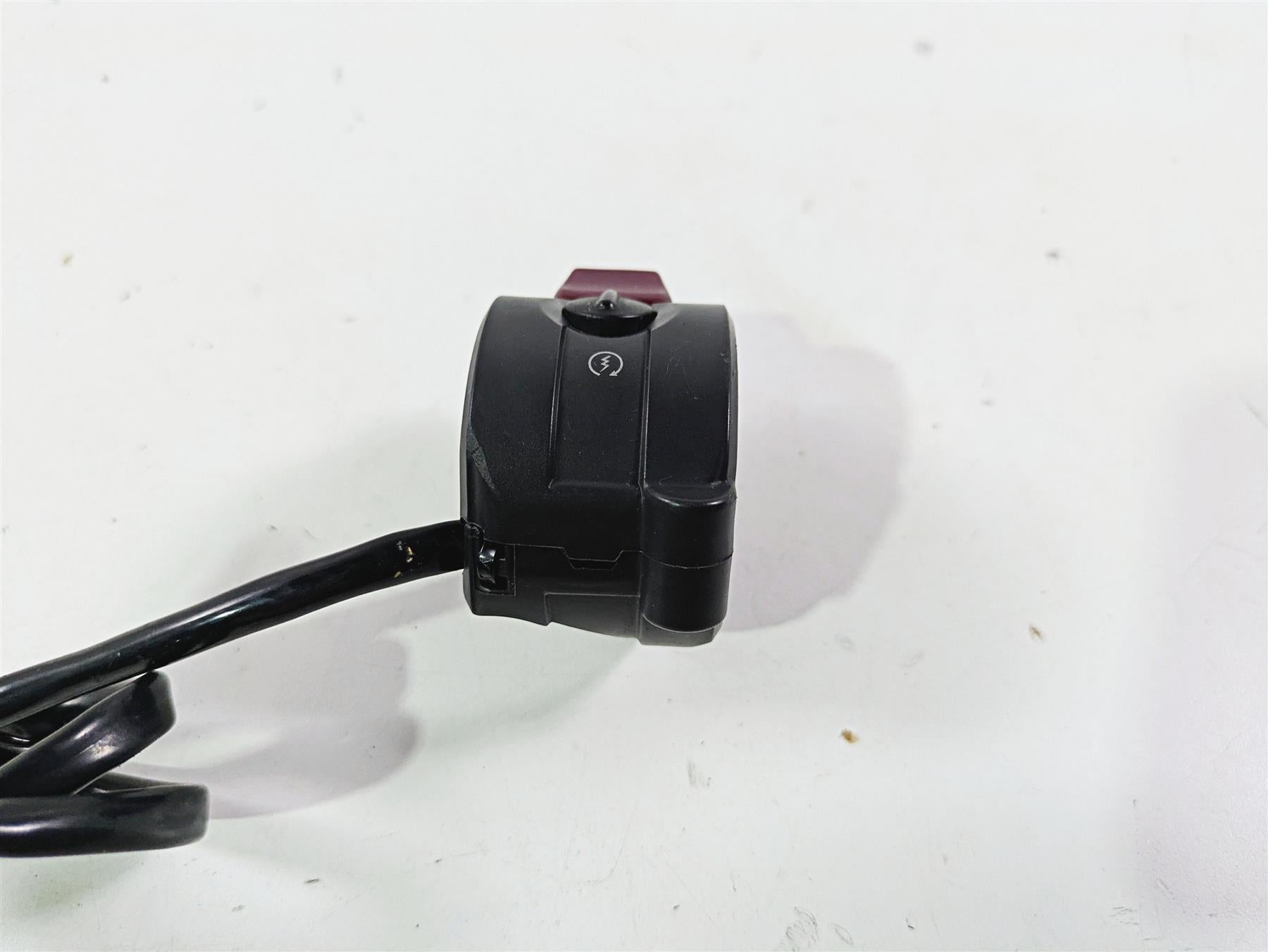 2016 Ducati Monster 1200 S Right Hand Control Switch Start Kill 65010121E {{ shop.shopifyCountryName }} - Mototech271