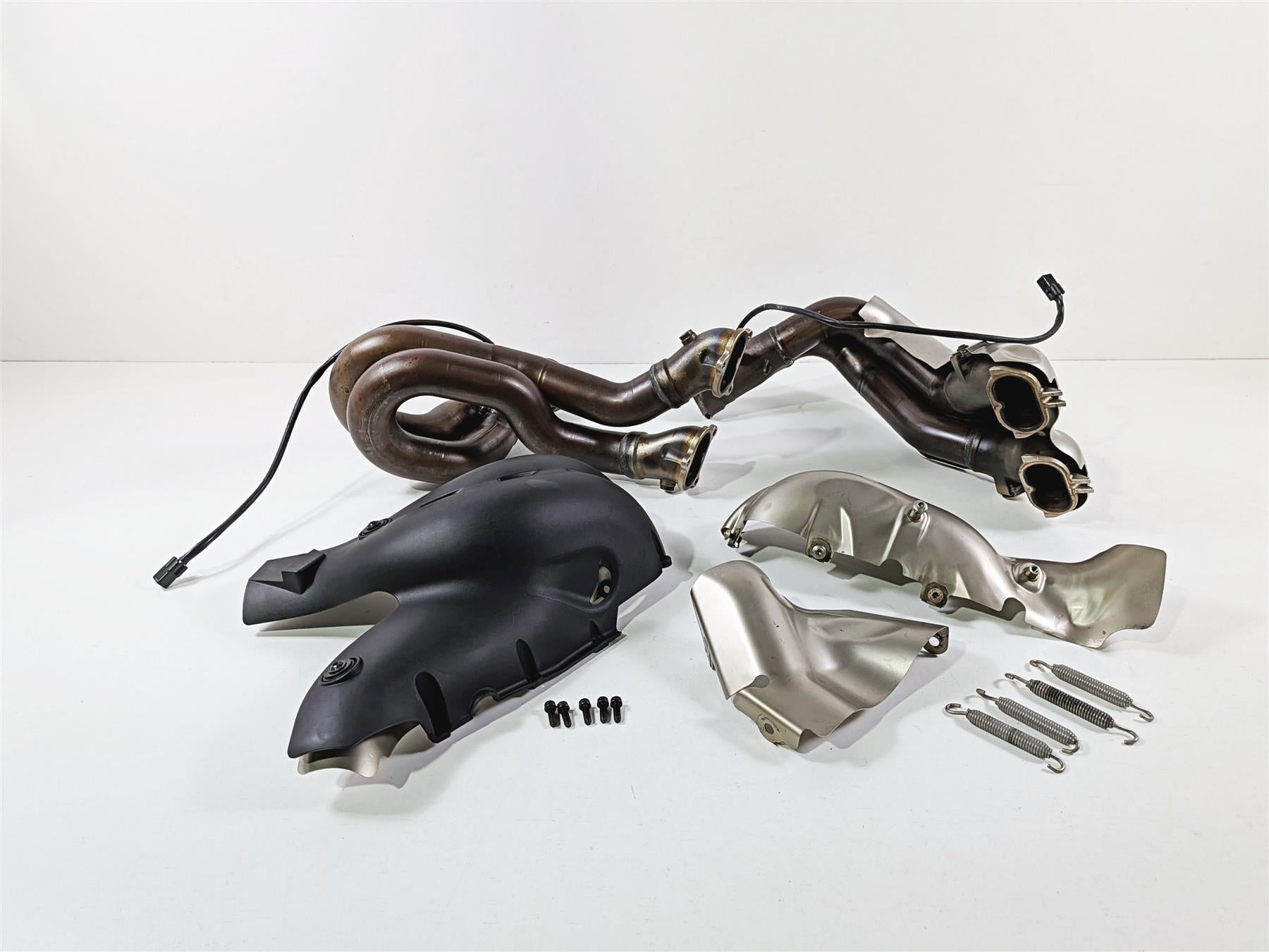 2019 Ducati Panigale V4S V4 S Corse Stock Exhaust Header Set 57014866B 57014874C {{ shop.shopifyCountryName }} - Mototech271