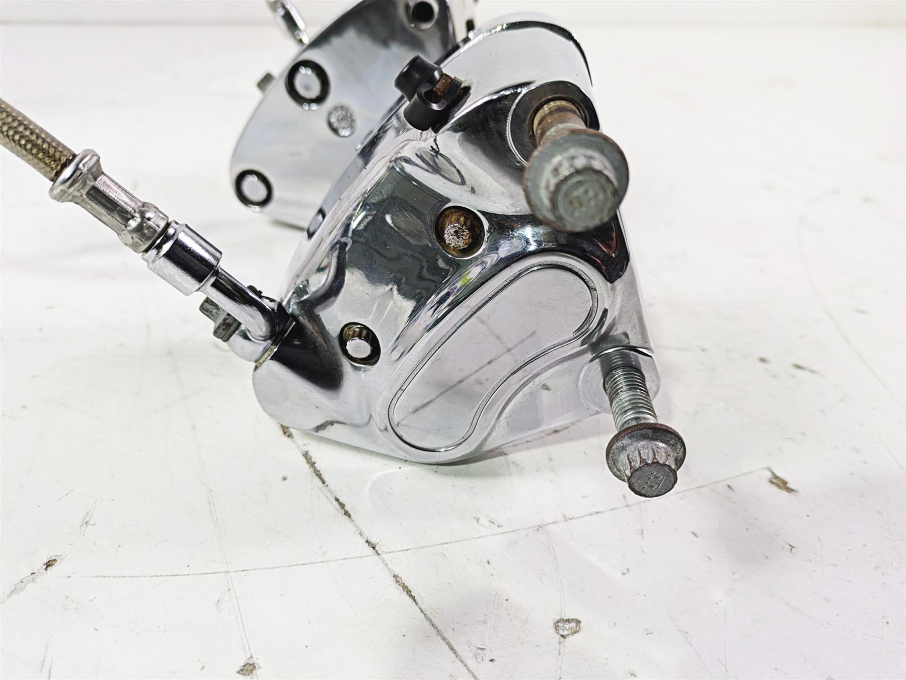 2007 Harley Touring FLHTCU SE CVO E-Glide Front Chrome Brake Caliper Set 4381-99 {{ shop.shopifyCountryName }} - Mototech271