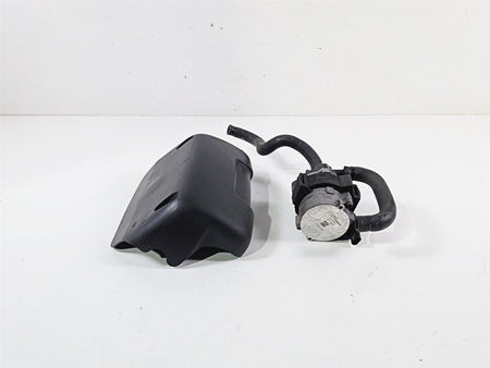2020 Harley Touring FLTRK Road Glide Water Pump + Holder & Cover 26600048B {{ shop.shopifyCountryName }} - Mototech271