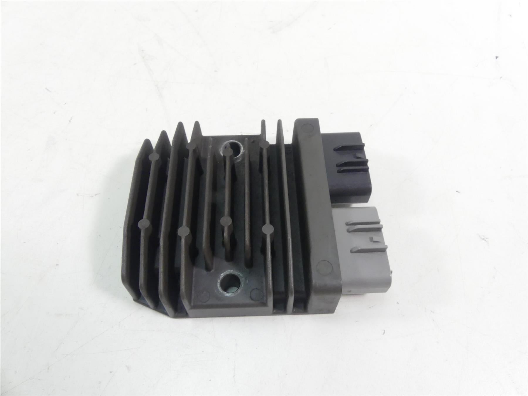 2017 BMW R1200GS GSW K50 Rectifier Voltage Regulator FH020AA 12318523367 {{ shop.shopifyCountryName }} - Mototech271