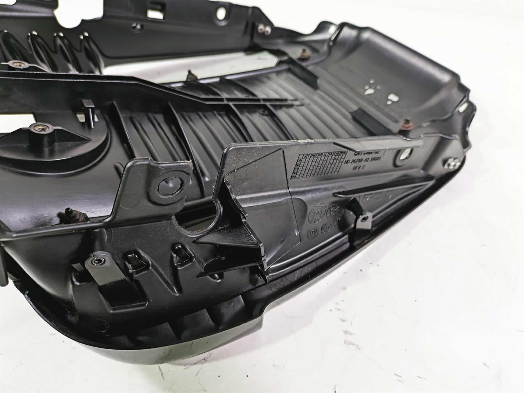 2013 Harley VRSCDX Night Rod Sp Radiator Center Cover Fairing 26813-08A 26788-08 {{ shop.shopifyCountryName }} - Mototech271