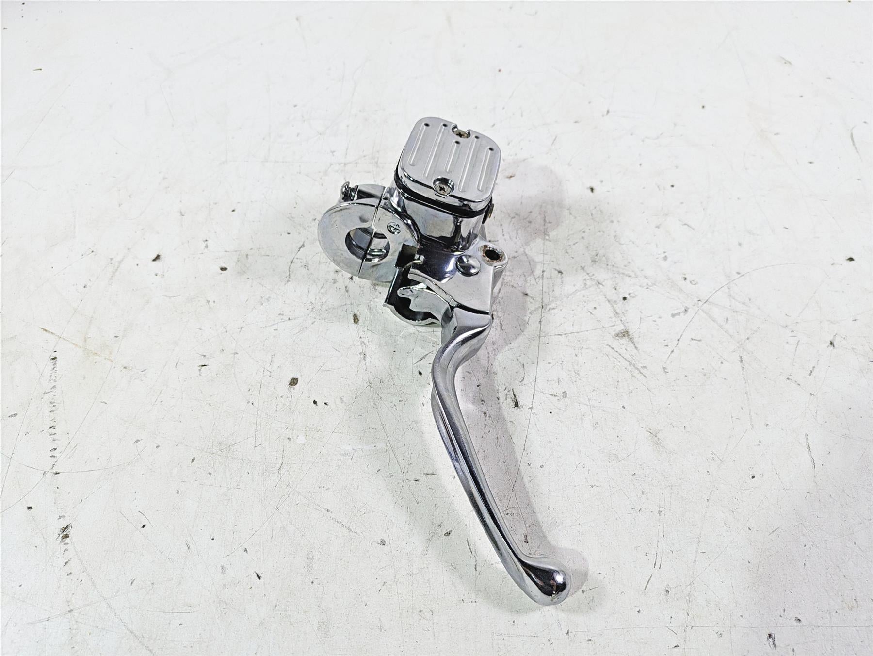 2002 Harley FLSTC Softail Heritage Chrome Front Brake Master Cylinder 45019-96F {{ shop.shopifyCountryName }} - Mototech271