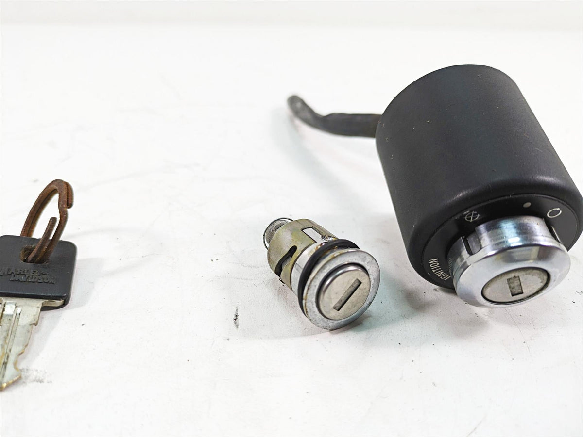 2006 Harley Sportster XL1200 Ignition Switch Steering Lock Key Set Read 71441-94 {{ shop.shopifyCountryName }} - Mototech271