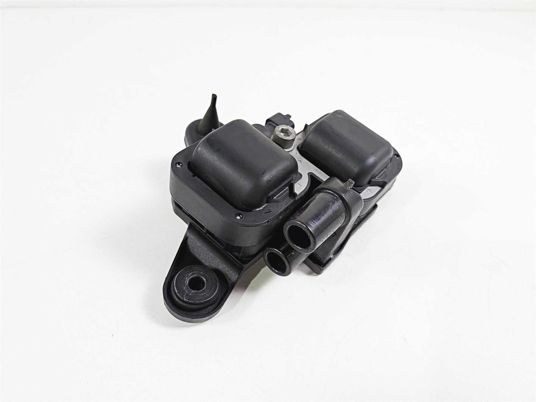 2008 Aprilia RSVR 1000 Factory Ignition Coils Set AP0266070 {{ shop.shopifyCountryName }} - Mototech271