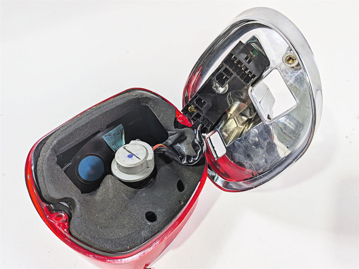2006 Harley Davidson Dyna FXDBI Street Bob Taillight Tail Light Lamp 68140-04 {{ shop.shopifyCountryName }} - Mototech271
