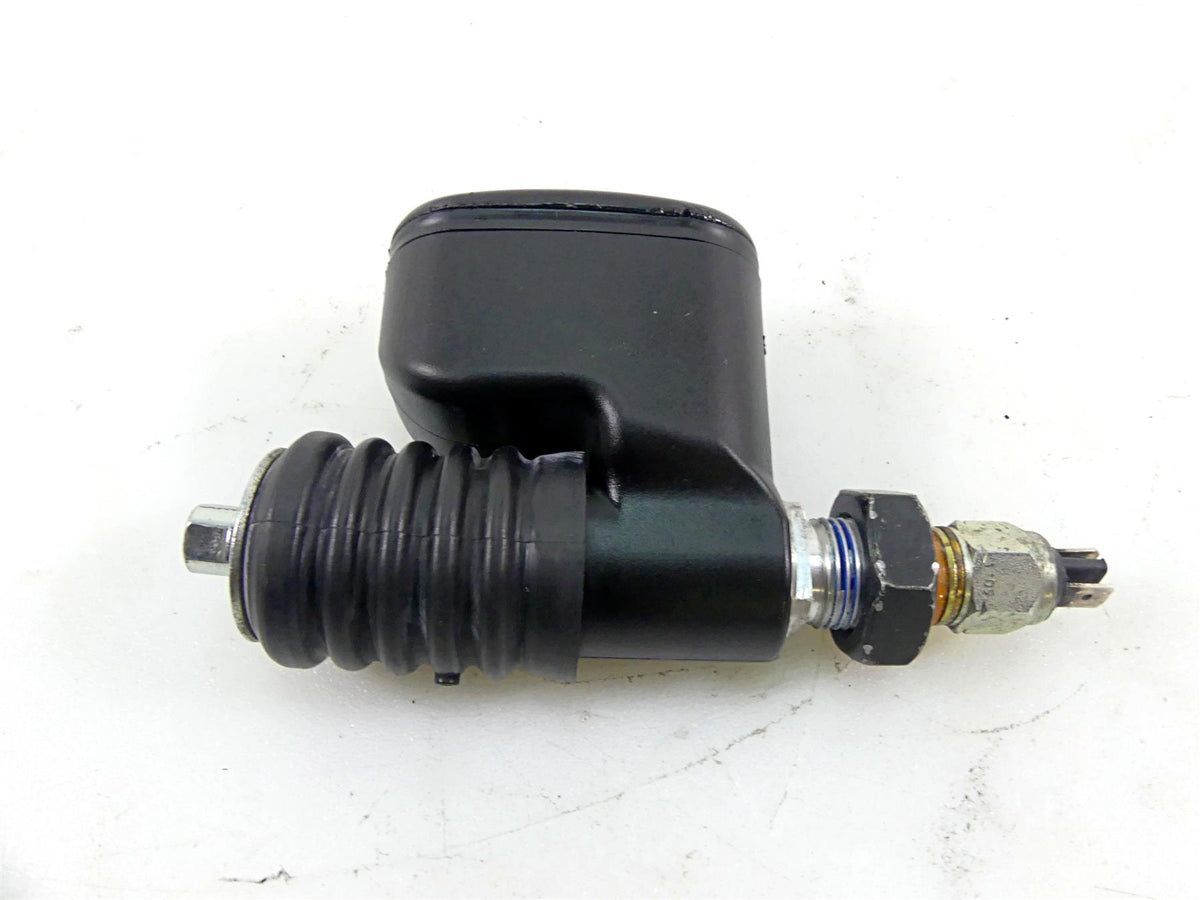 2010 Harley FXDF Dyna Fat Bob Rear Brake Master Cylinder 42474-06C {{ shop.shopifyCountryName }} - Mototech271