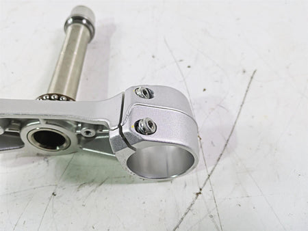 2022 MV Agusta F3 800 Rosso Lower Triple Tree Steering Clamp 8000B5700 {{ shop.shopifyCountryName }} - Mototech271