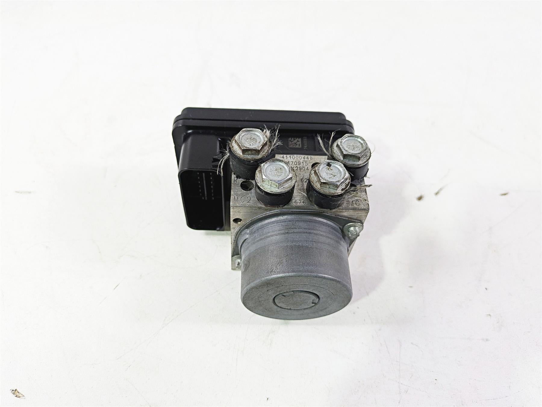2018 Harley FXBR Softail Breakout Abs Brake Pump Unit Module 41100044B {{ shop.shopifyCountryName }} - Mototech271