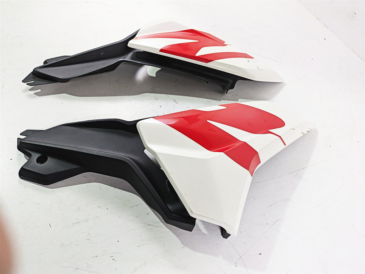 2023 BMW G310R K03 Radiator Grille Side Cover Fairings 46639480258 46639480257 {{ shop.shopifyCountryName }} - Mototech271