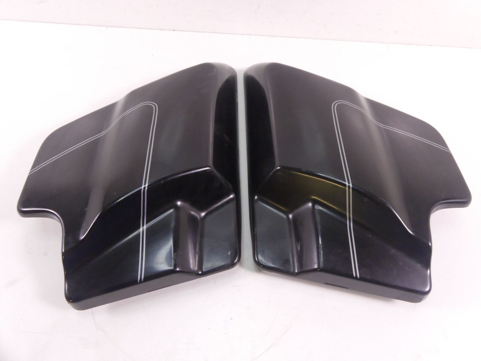 2009 Harley Touring FLHTCU Electra Glide Side Cover Fairing Set 66670-09BHY {{ shop.shopifyCountryName }} - Mototech271