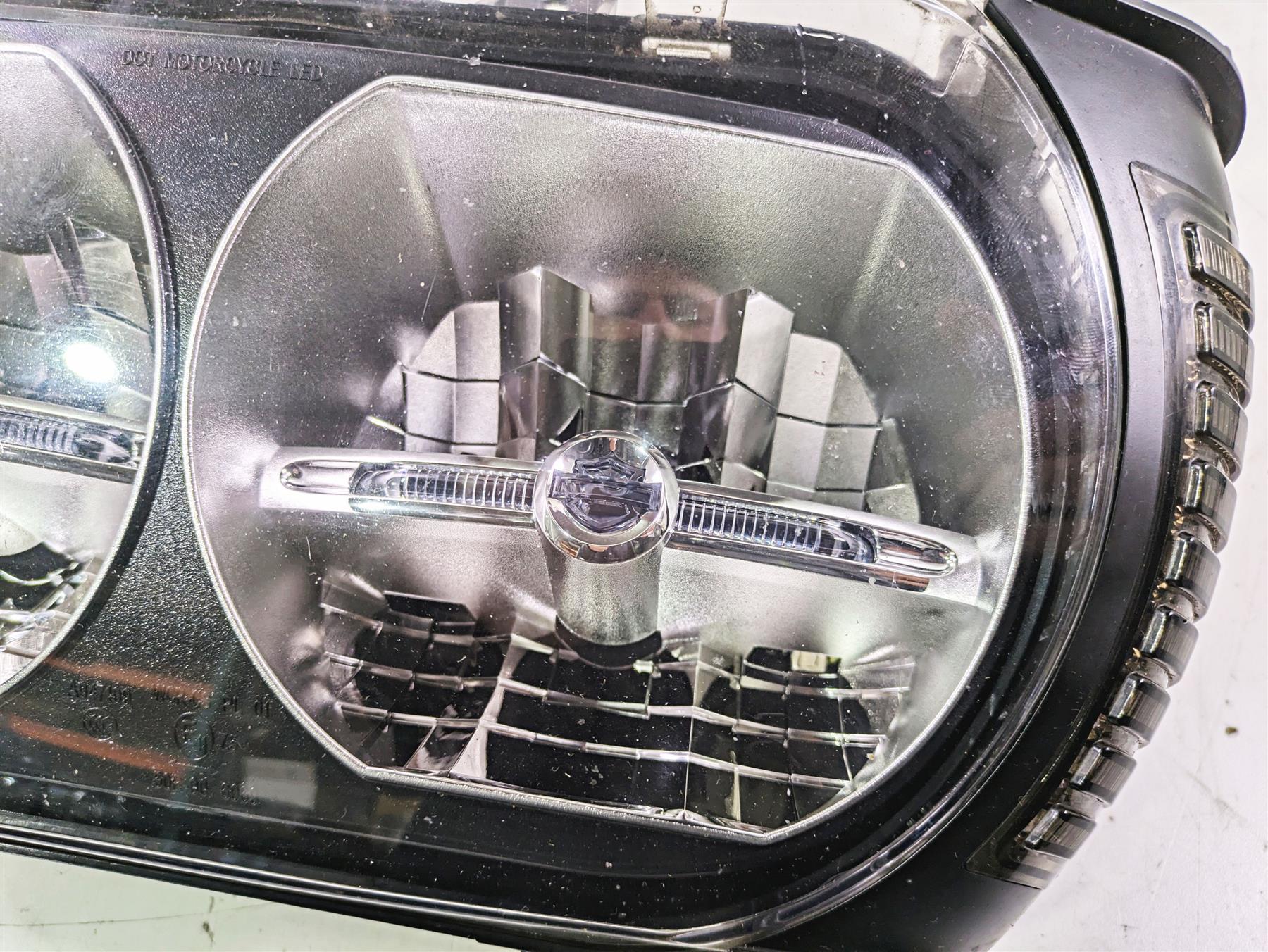 2016 Harley Touring FLTRX Road Glide Headlight Head Light Lamp 67700199 {{ shop.shopifyCountryName }} - Mototech271
