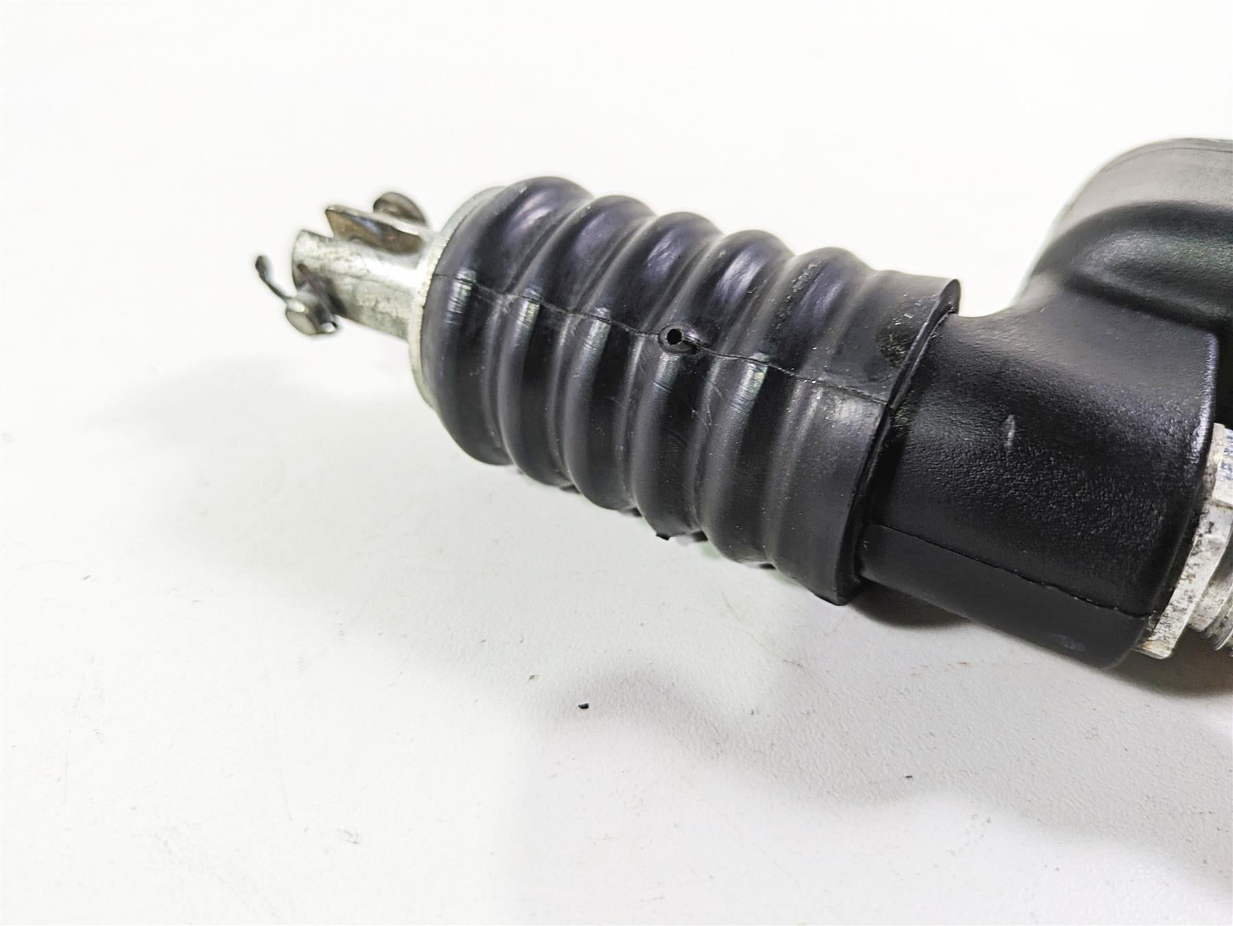 2008 Harley FLSTC Softail Heritage Rear Brake Master Cylinder 41767-05E {{ shop.shopifyCountryName }} - Mototech271