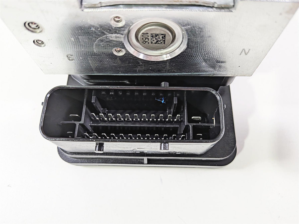 2019 BMW R1250GS K50 Abs Brake Pump Unit Module 34519898518 34519898517 {{ shop.shopifyCountryName }} - Mototech271