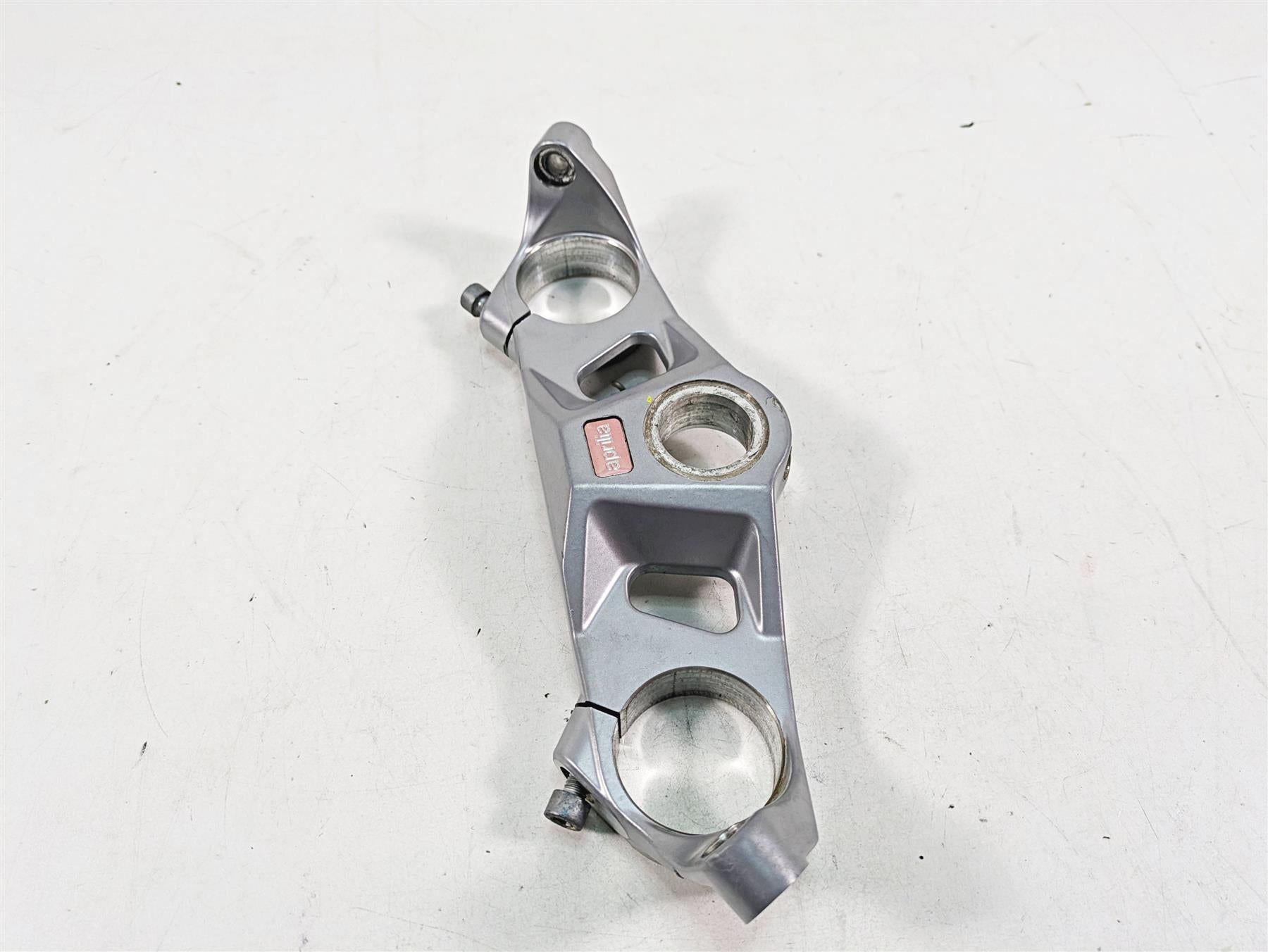 2021 Aprilia RS660 Upper Triple Tree Steering Clamp 51mm - Read 2B005253 {{ shop.shopifyCountryName }} - Mototech271