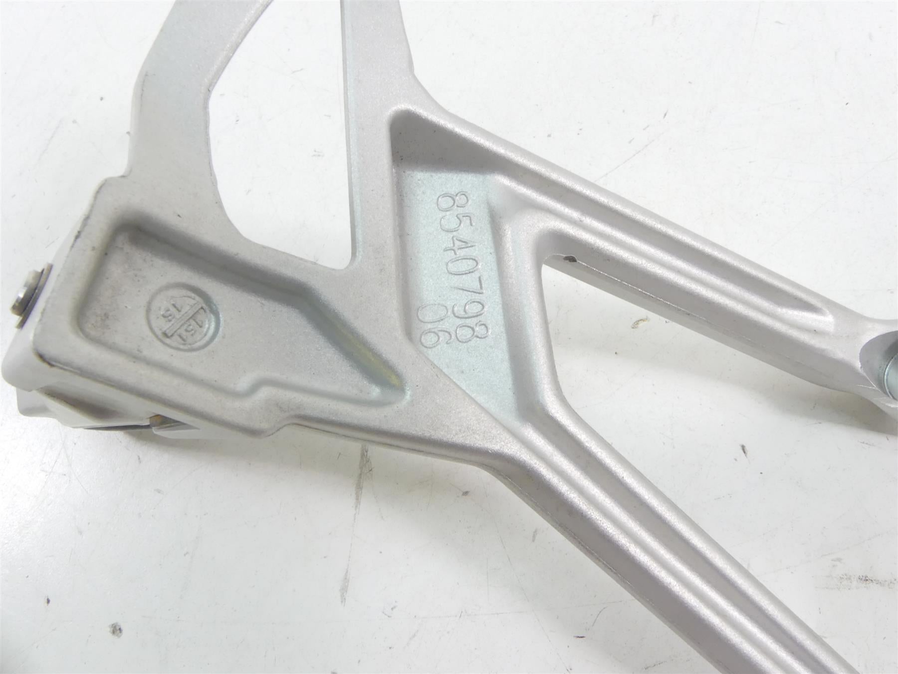 2016 BMW R1200RS K54 Rear Passenger Pillion Footpeg Foot Peg Set 46718540798 {{ shop.shopifyCountryName }} - Mototech271