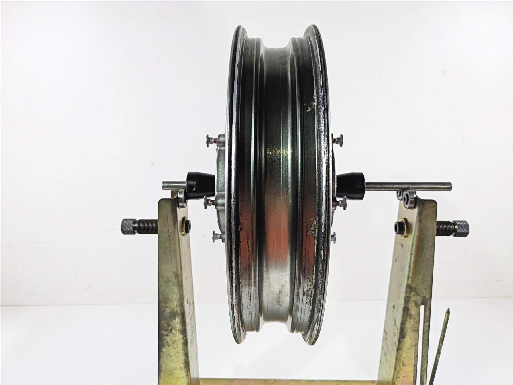 2008 Kawasaki VN1600 Vulcan Nomad Straight 16x3 Front Wheel Rim 41073-0031 {{ shop.shopifyCountryName }} - Mototech271