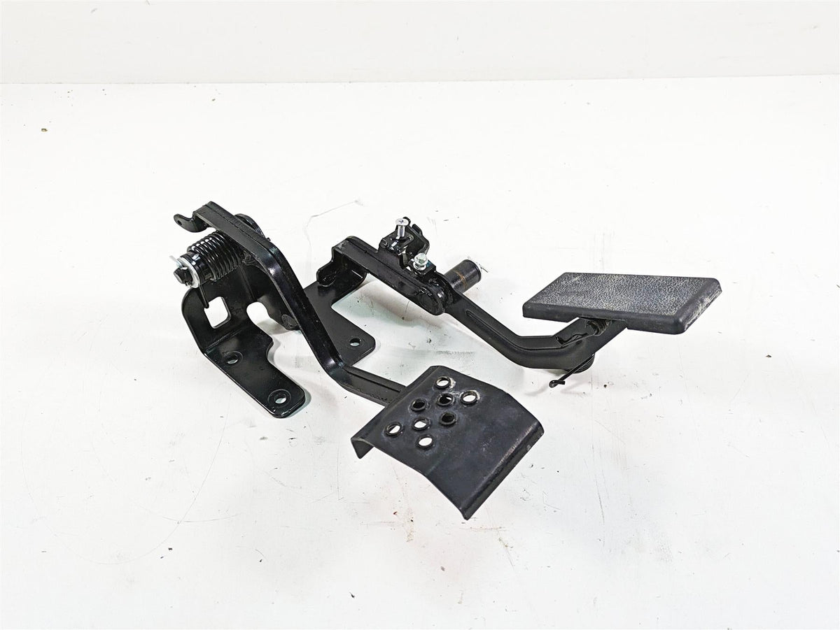 2021 CFMoto Zforce 500 Trail Foot Brake Pedal Lever Set 9060-081300 {{ shop.shopifyCountryName }} - Mototech271