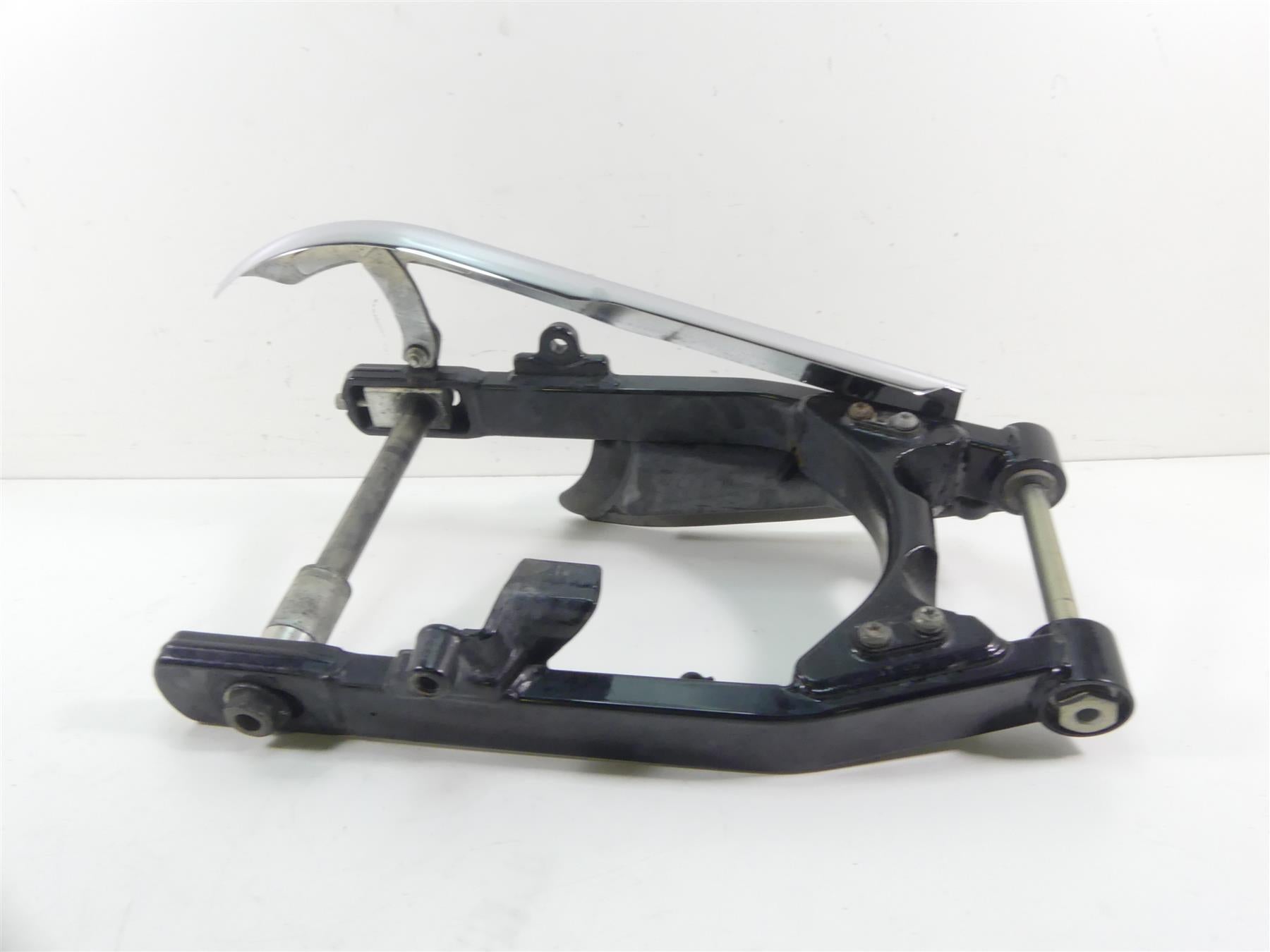 2013 Harley FXDWG Dyna Wide Glide Rear Swingarm + 25mm Axle 47820-10 {{ shop.shopifyCountryName }} - Mototech271