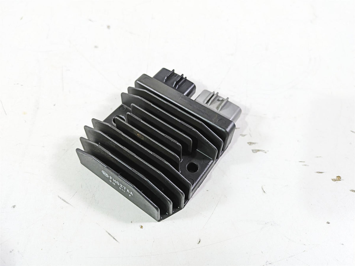 2021 Yamaha Tenere 700 XTZ7 Rectifier Voltage Regulator 1D7-81960-10-00 FH027AA {{ shop.shopifyCountryName }} - Mototech271