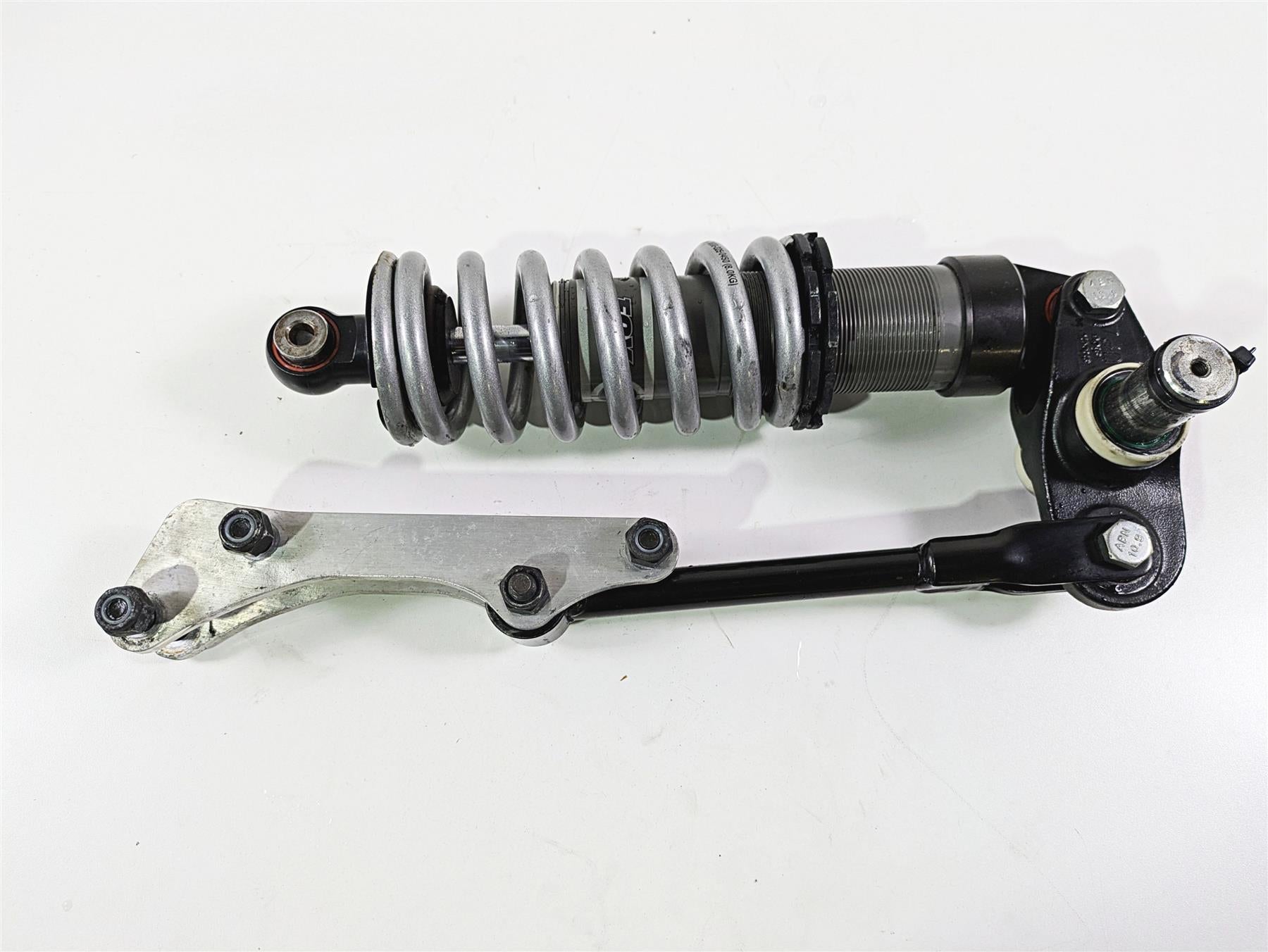 2016 Indian Chief Classic Rear Fox Shock Damper & Linkage 1543614 1543840 {{ shop.shopifyCountryName }} - Mototech271