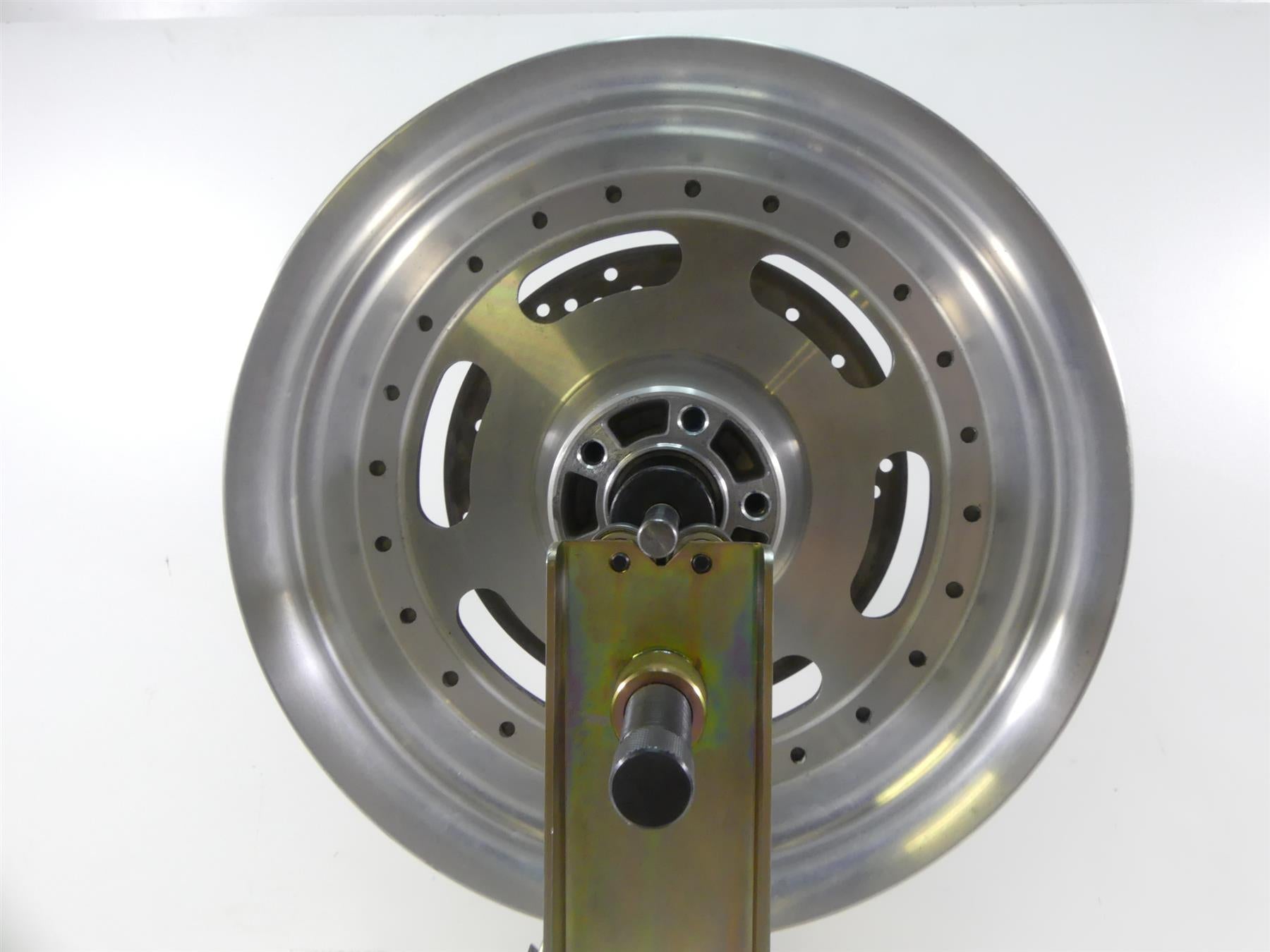 2009 Harley FXDF Dyna Fat Bob Straight Rear Slot Wheel Rim 16x5 40900179 {{ shop.shopifyCountryName }} - Mototech271
