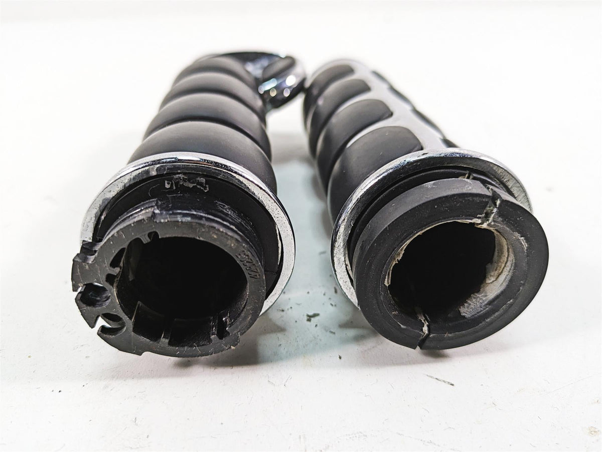 1999 Harley Dyna FXDL Low Rider Chrome Hand Grip Set {{ shop.shopifyCountryName }} - Mototech271