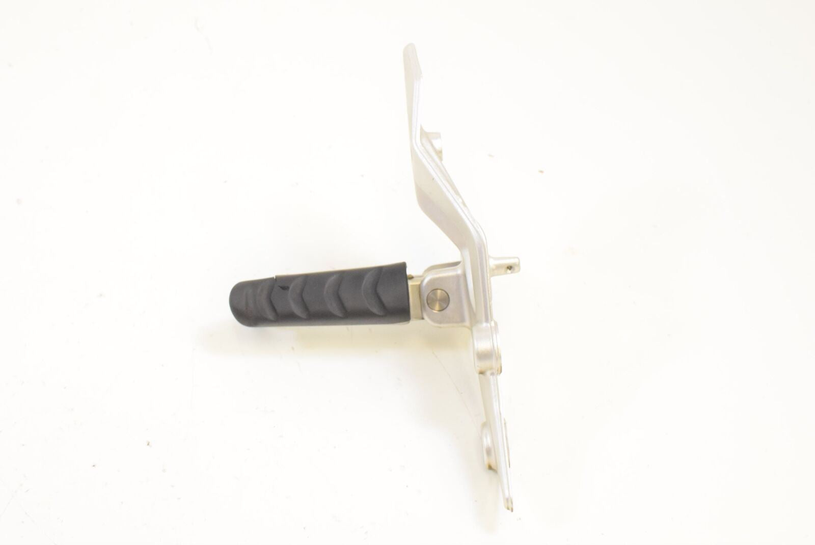 2016 BMW R1200R R1200 R K53 Right Rider Driver Footpeg Foot Peg 46718540797 {{ shop.shopifyCountryName }} - Mototech271