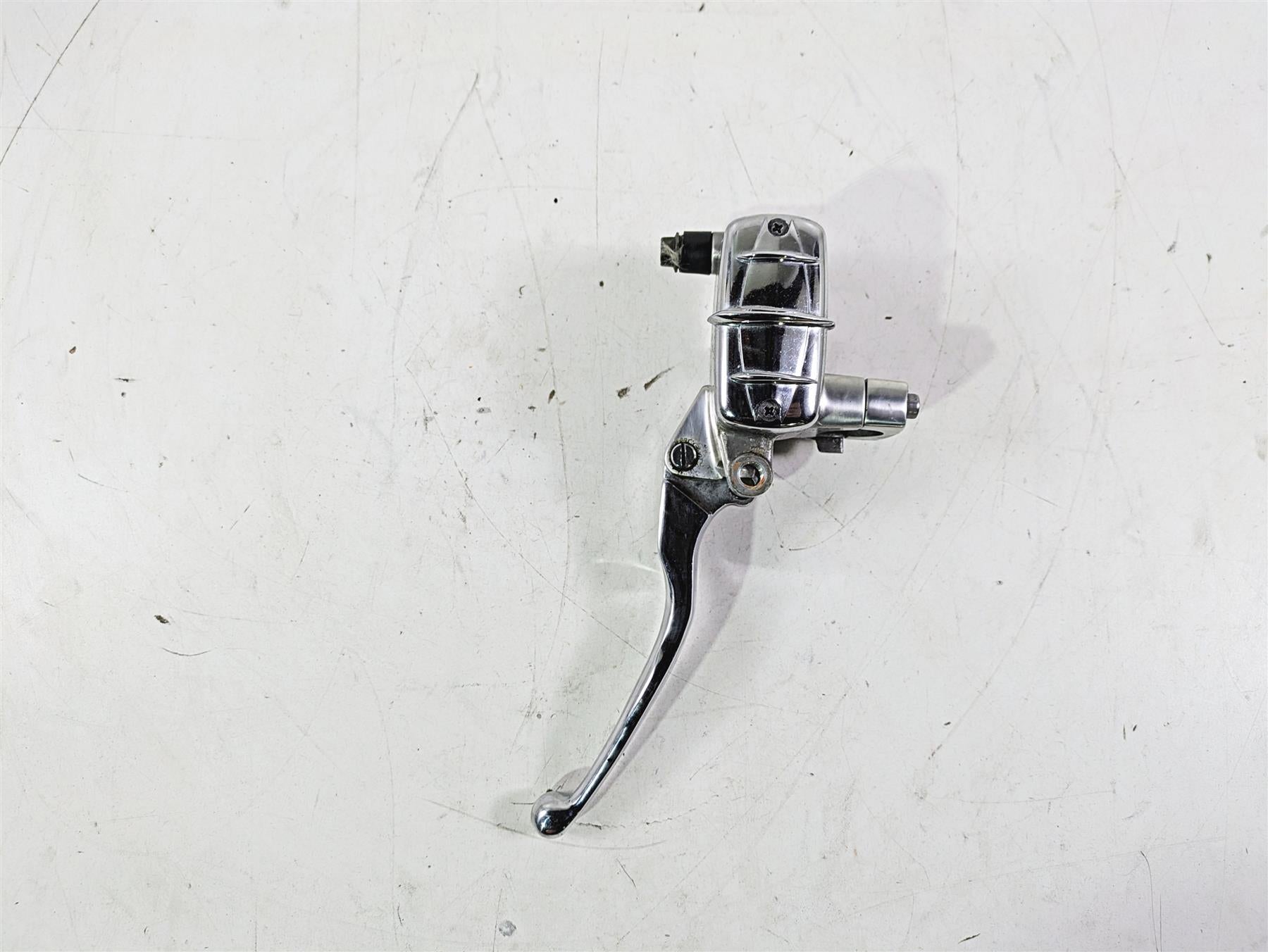 2004 Yamaha XVZ1300 Royal Star Nissin Clutch Master Cylinder 5/8 4NK-W2645-00-00 {{ shop.shopifyCountryName }} - Mototech271