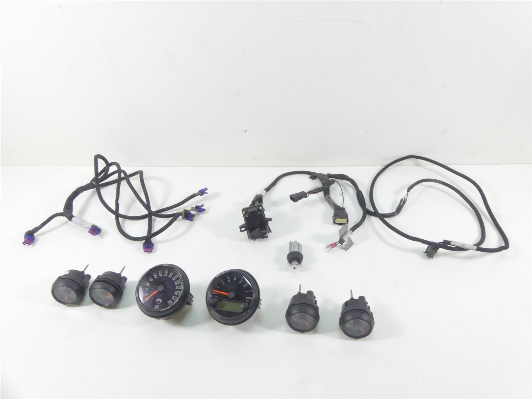 2004 Harley FLHTC SE CVO Electra Glide Medallion Speedometer Gauges 47K Set 8630 {{ shop.shopifyCountryName }} - Mototech271