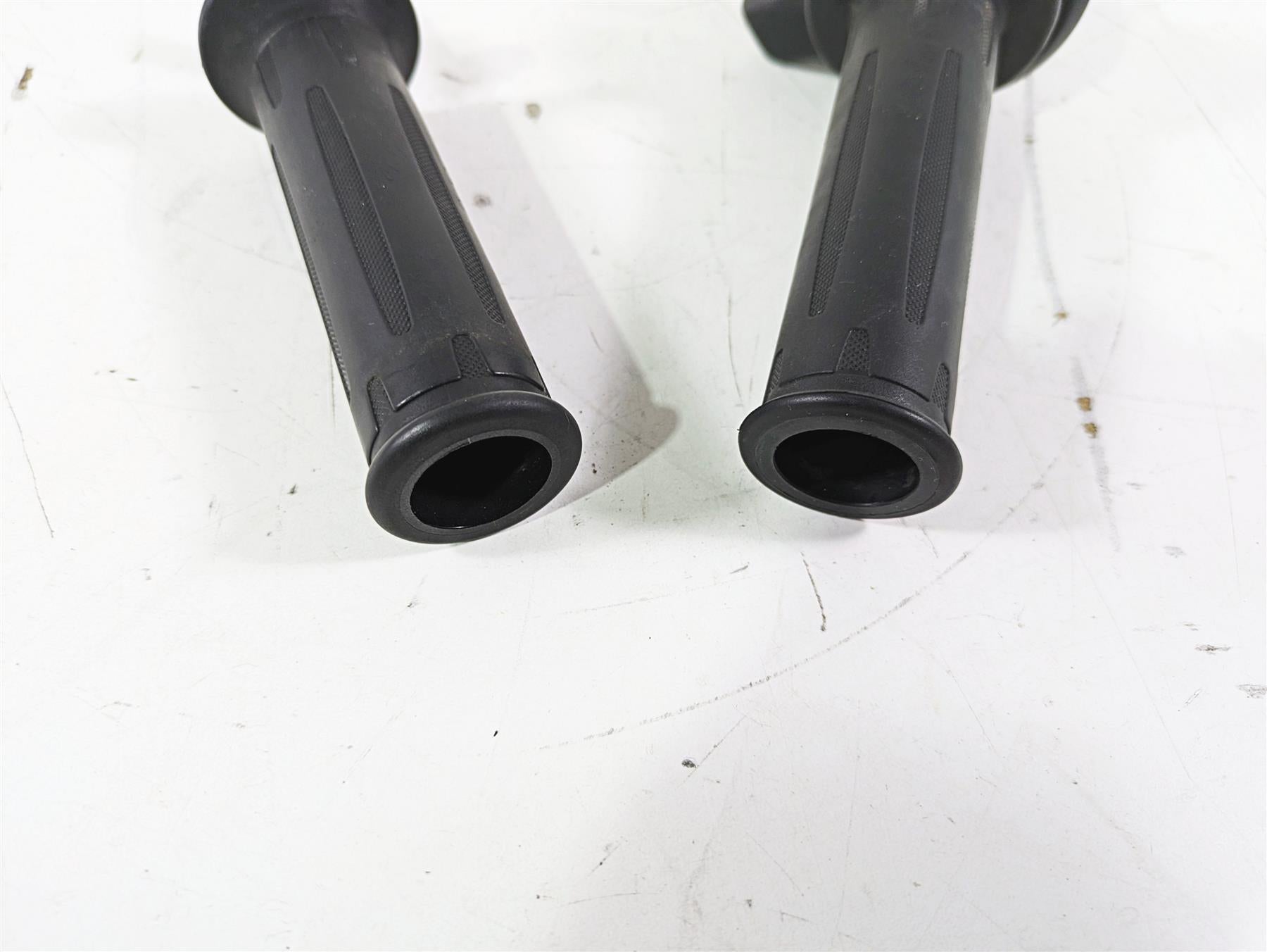 2016 BMW R1200GS GSW K50 Heated Cruise Hand Grip Set 61318552117 61318552120 {{ shop.shopifyCountryName }} - Mototech271