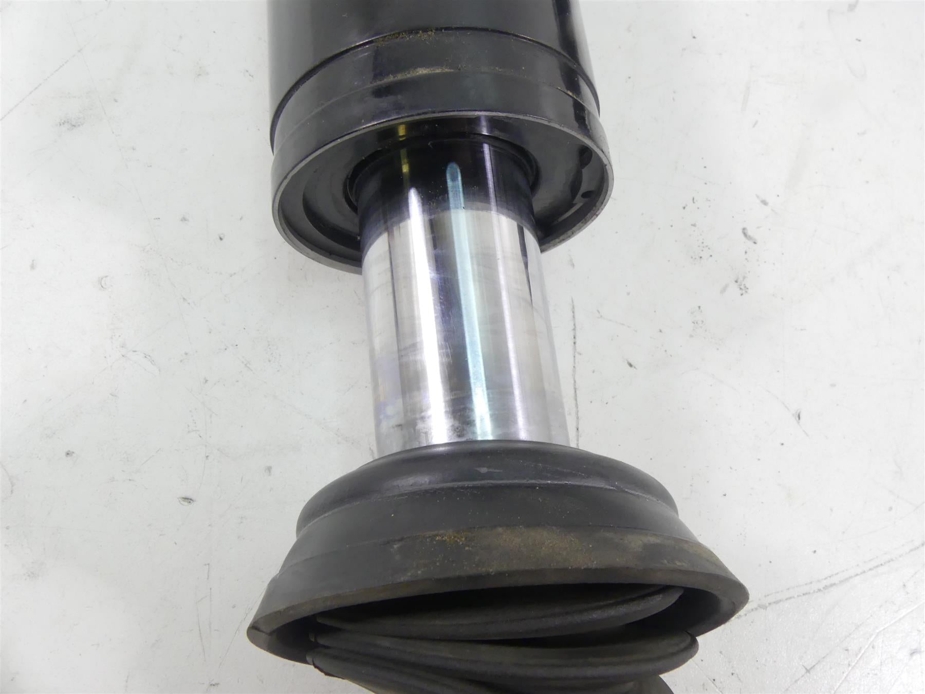 2016 Harley Touring FLTRX Road Glide Rear 12" Air Ride Shock Damper Set 54662-09 {{ shop.shopifyCountryName }} - Mototech271